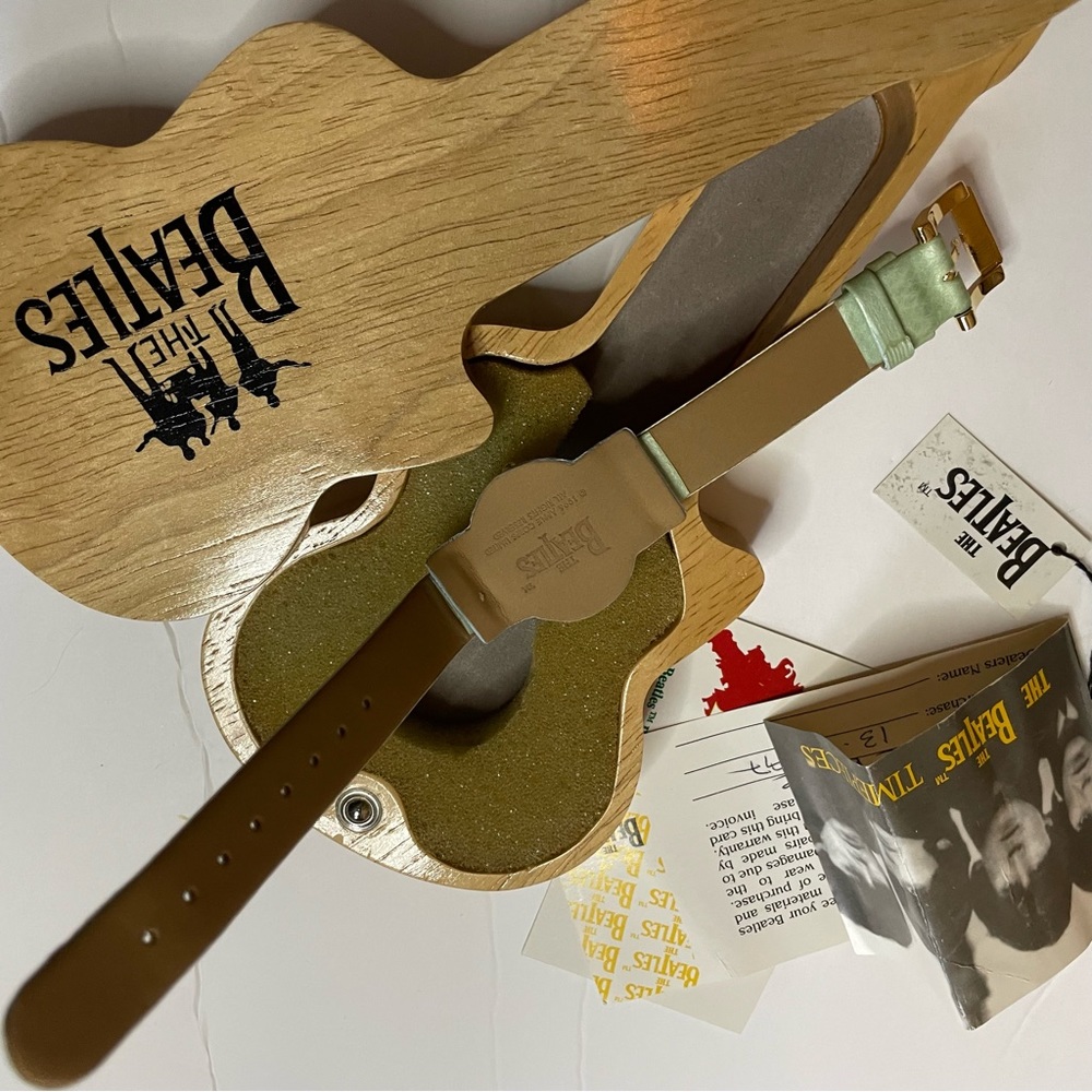 Beatles Watch Guitar Case - Picture 13 of 14